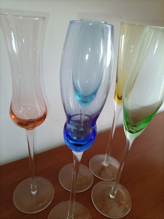 Copos de champanhe64750962989954122