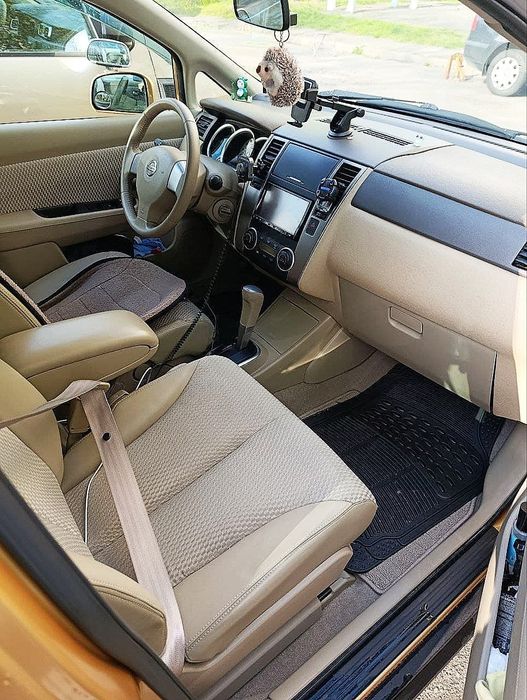Nissan Tiida 2011