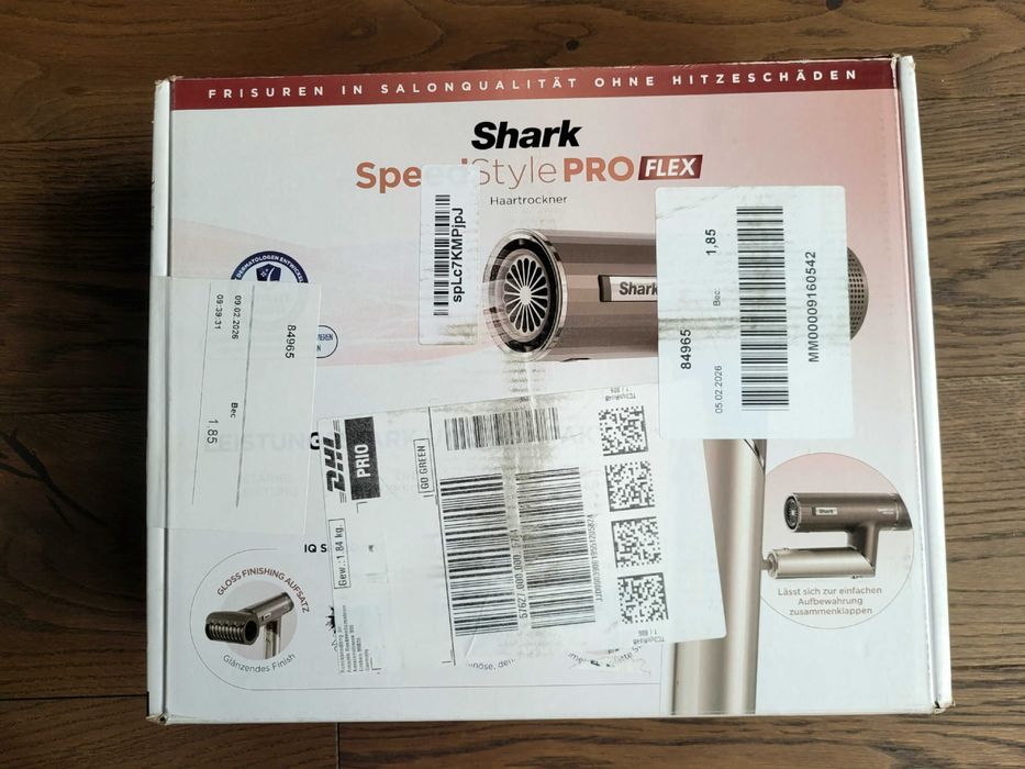 Фен Shark SpeedStyle 4-в-1 HD542EU