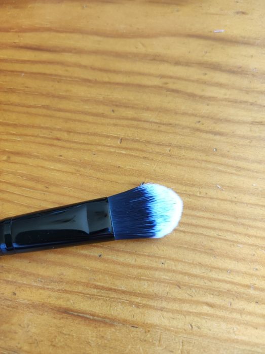 Real Techniques Blush Brush #40064553269470721125