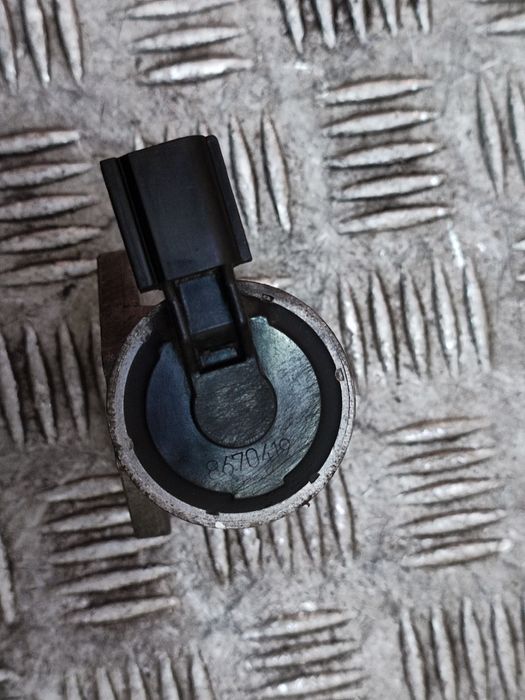 Volvo V40 1.8 16V silniczek krokowy