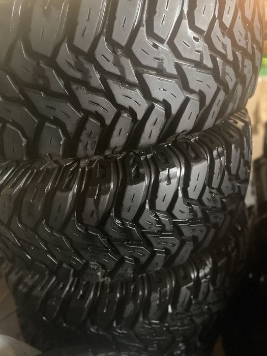 Продаю шини з дисками R15 Cooper Discoverer