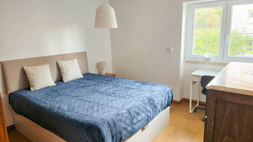 Apartamento/quartos para professores e estudantes em Peniche