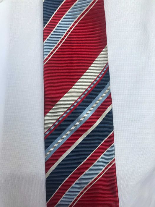 Gravatas em excelente estado