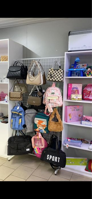 Стійка для сумок металева