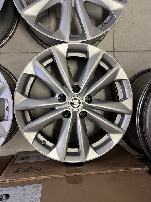 Jantes 17” 5x114.3 Originais Nissan Renault Dacia