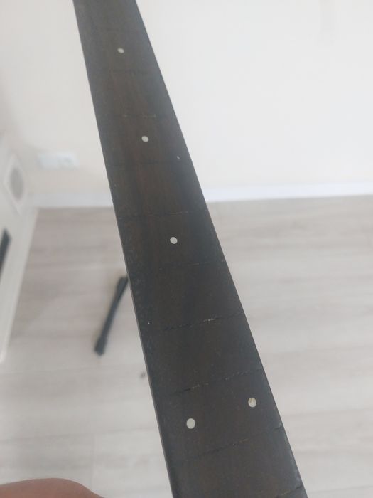Бас гітара Squier mb4
