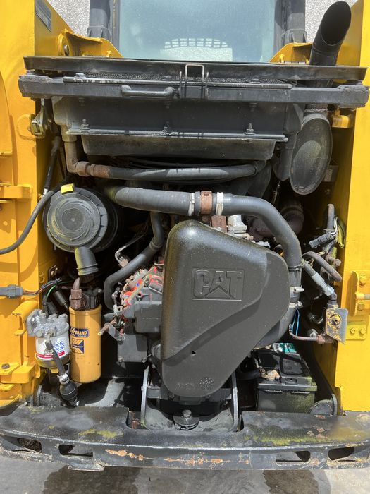 Bobcat cat 226 B em bom estado de conservação