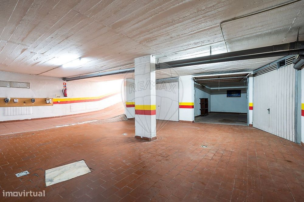 Garagem  para arrendamento