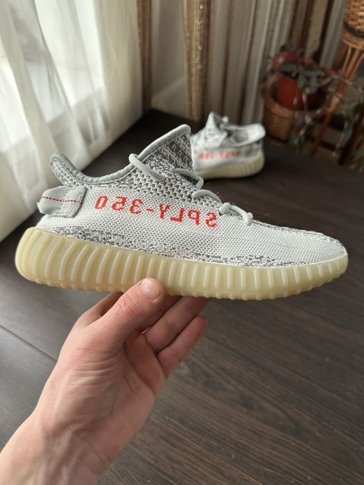 Кросівки жіночі Adidas Yeezy Boost 350 V2, Розмір 39 1/3 Оригінал 100%