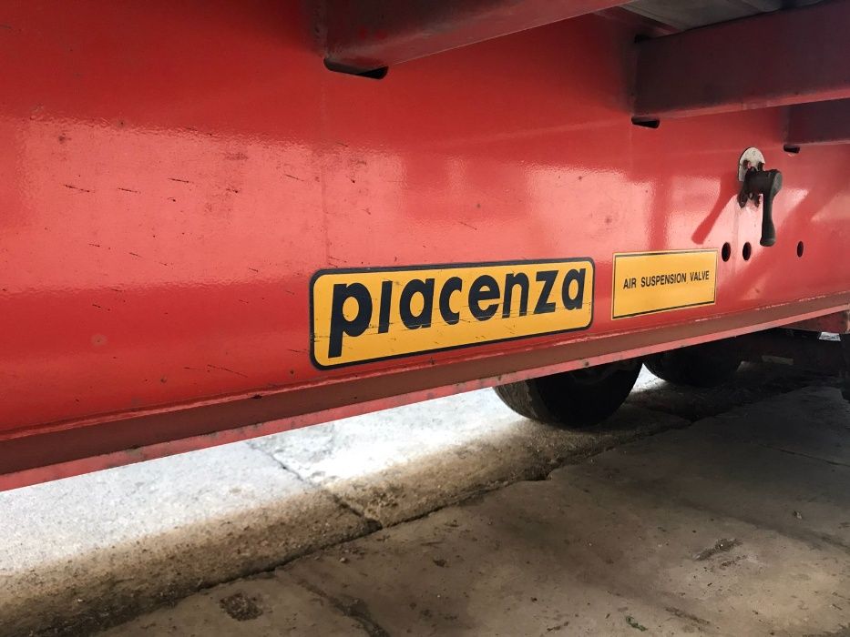 Продам полуприцеп PIACENZA в отличном состоянии