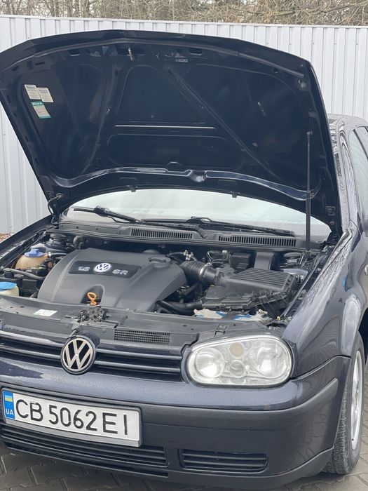 Volkswagen Golf IV 2000р 1.6mpi автомат газ/бензин