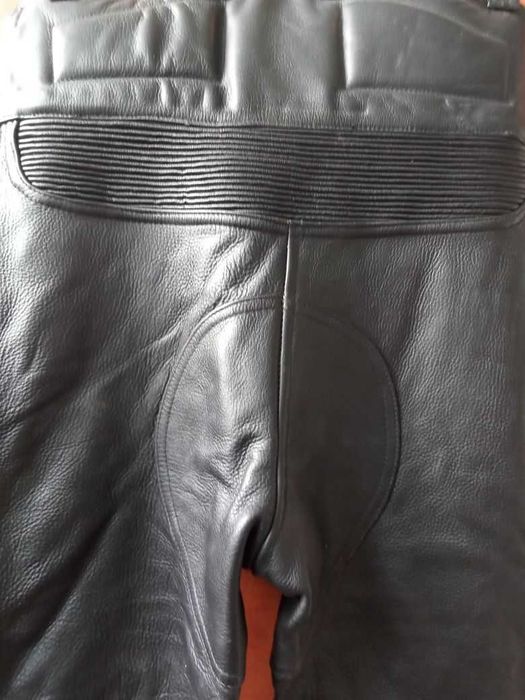 Spodnie skórzane