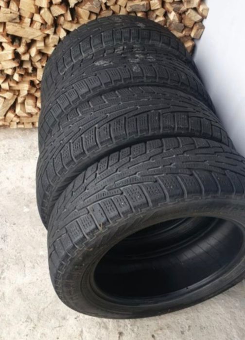 Резина зимова 225/60 r18 протектор 5 мм