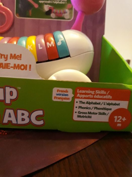 BAIXA PREÇO - Brinquedo cadelinha de puxar, novo, 12+