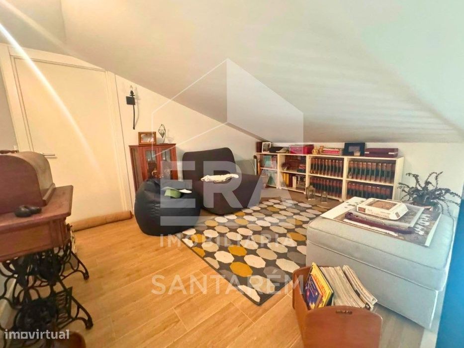 Moradia inserida num lote de 567,30 m²