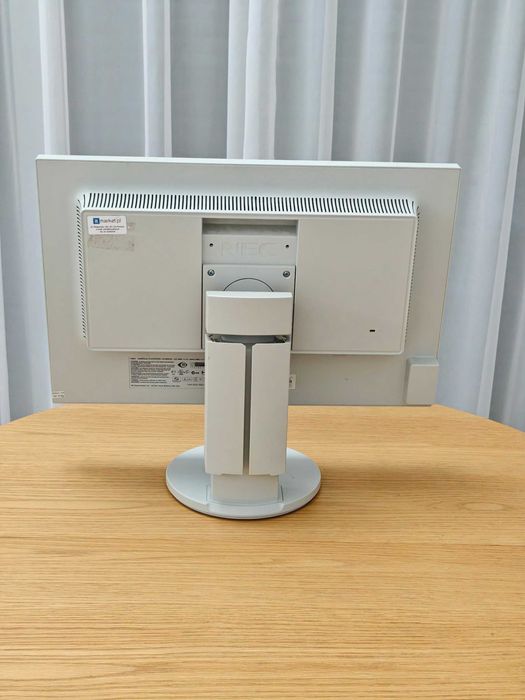 NEC MultiSync EA244WMi biały