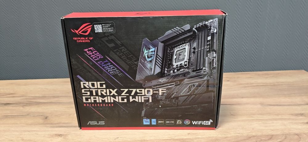 Материнська плата ASUS ROG STRIX Z790-F GAMING WIFI (LGA1700, DDR5)