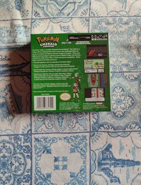 Pokémon Emerald Selado