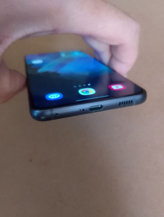 Отличный Samsung S21 FE 128GB