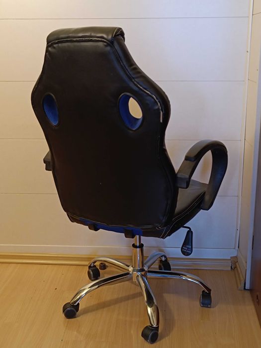 Krzesło biurowe regulowane