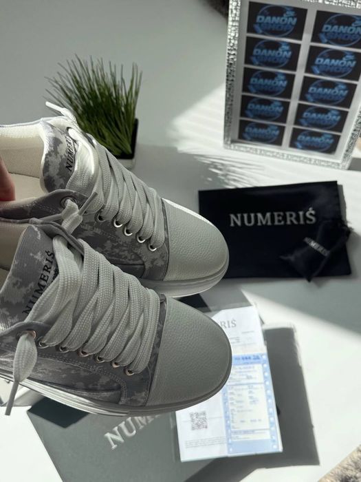 Кросівки від бренду Numeris