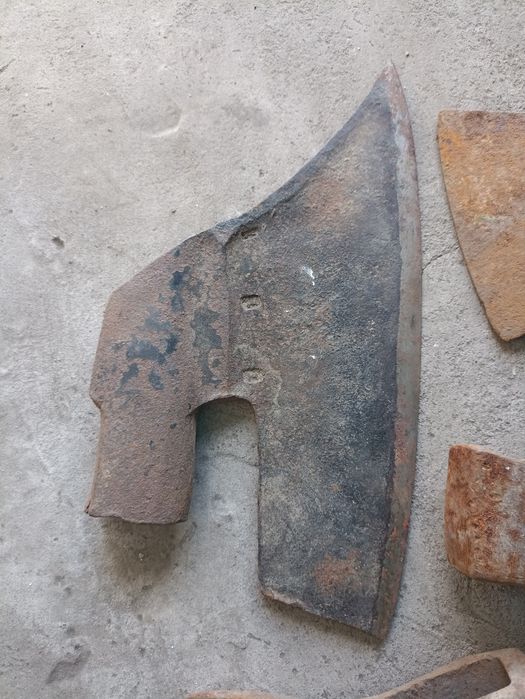 Продам топори,сокири,Зик У-7,патьос.
