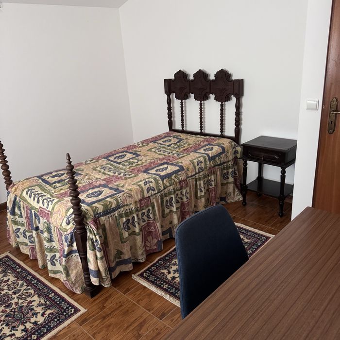 Quartos para estudantes em sao martinho do bispo