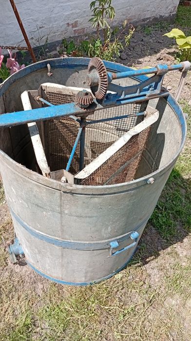 Продам медогонку