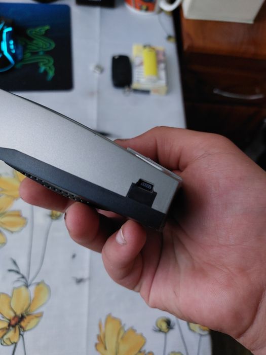 Продам радар-детектор е8 новий!