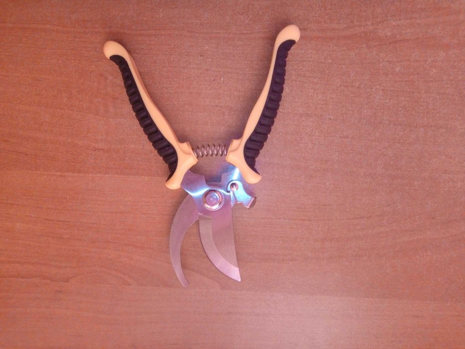 Sekator ogrodowy ostry żółty składany nożyczki nożyce ogrodowe 19cm