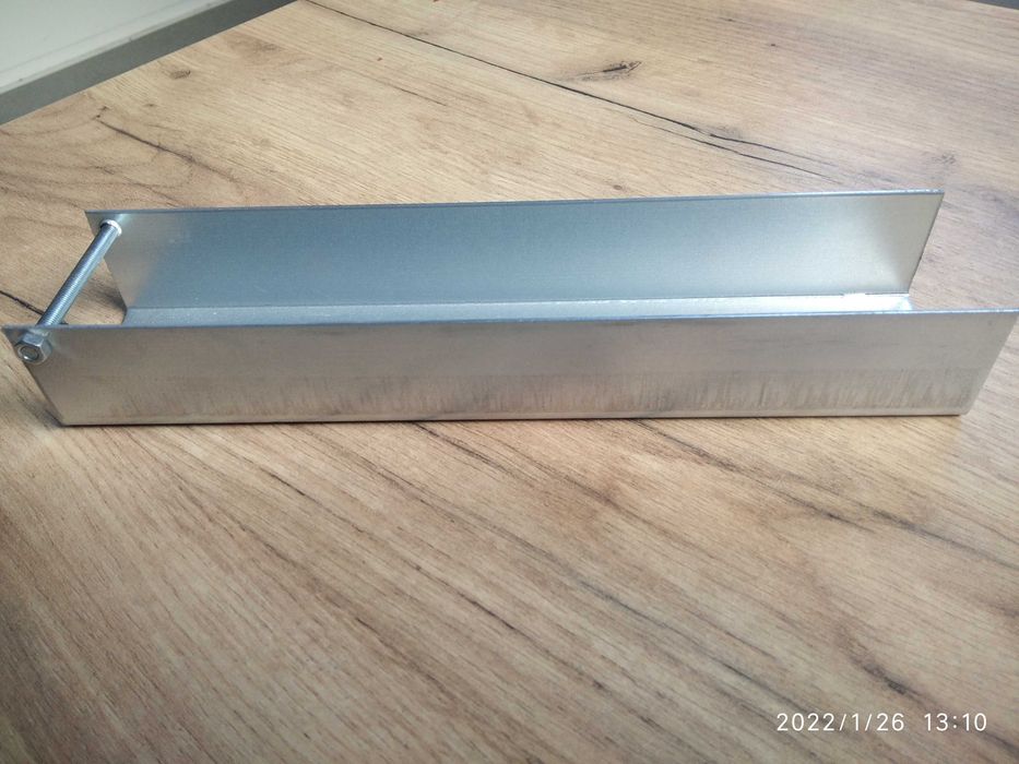 Łącznik ceownik uchwyt do podmurówki