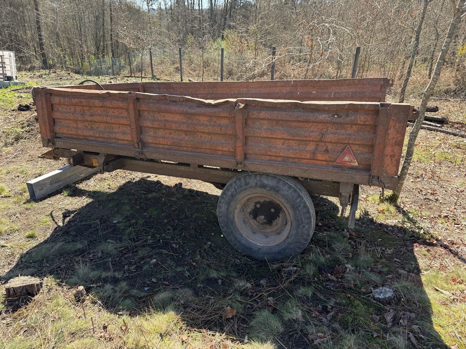 Reboque Tribasculante c/ documentos