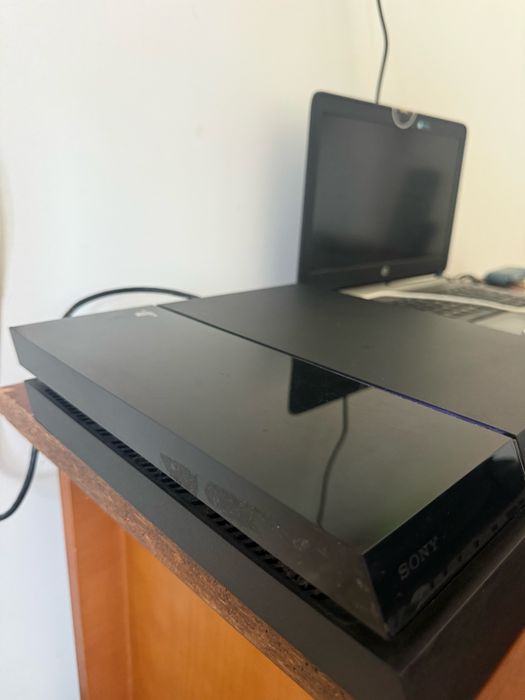 Playstation 4 com 1 console