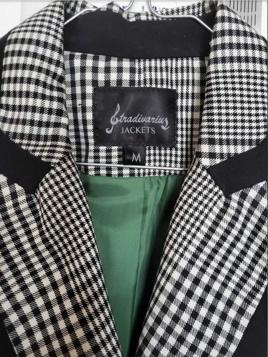 Casaco Stradivarius preto e branco, tamanho M