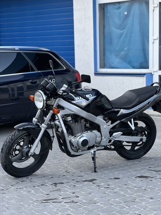 SUZUKI GS500 на документах
