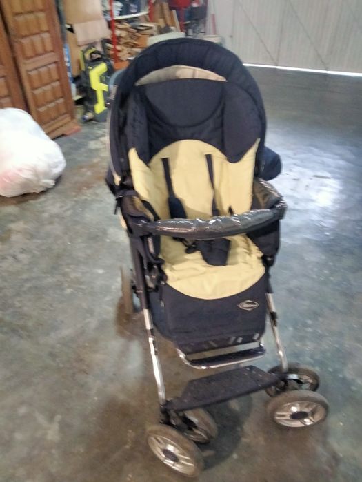 Carrinho de bebê bebecar