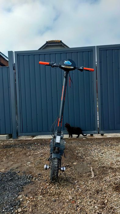 Електросамокат Kukirin G2