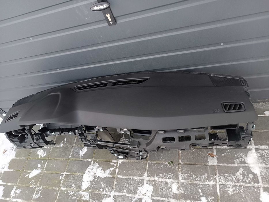 deska konsola kokpit renault arkana naprawa regeneracja