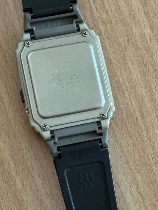 Casio Databank Calculator годинник із калькулятором