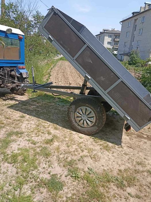 Причіп самоскид одноосний