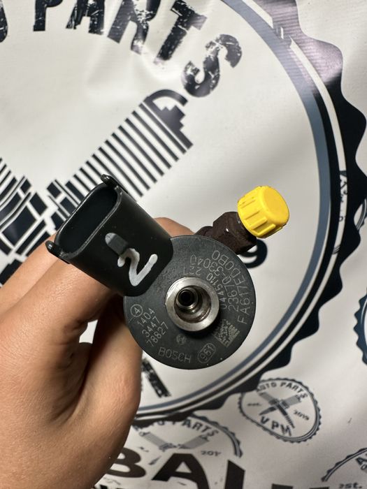 Форсунки, паливні інжектори 1.4 D4D Toyota Corolla Auris 23670-33040