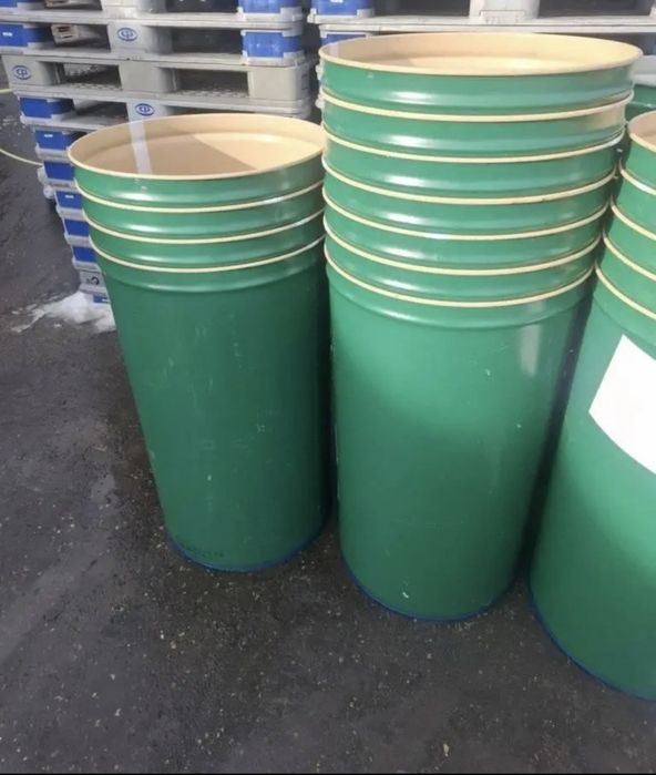 Beczka 200l z pokrywką czyste jak nowe