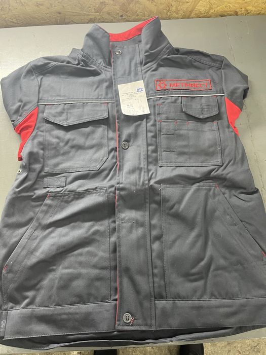 Рабочий костюм ИТР( укороченная куртка),есть и обычный,см.Фото