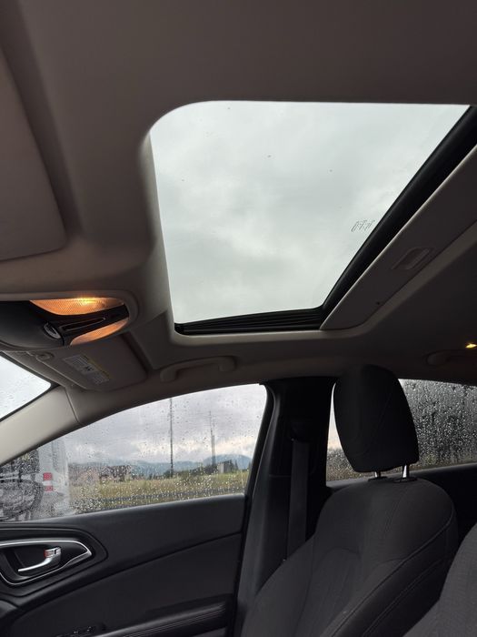 Продам Chrysler 200 2015 рік 2.4і