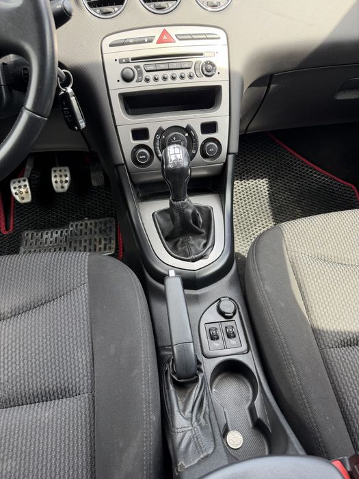 Peugeot 408 1.6 HDI