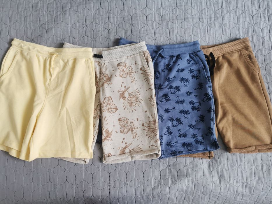 Стильні шорти Sinsay на хлопця