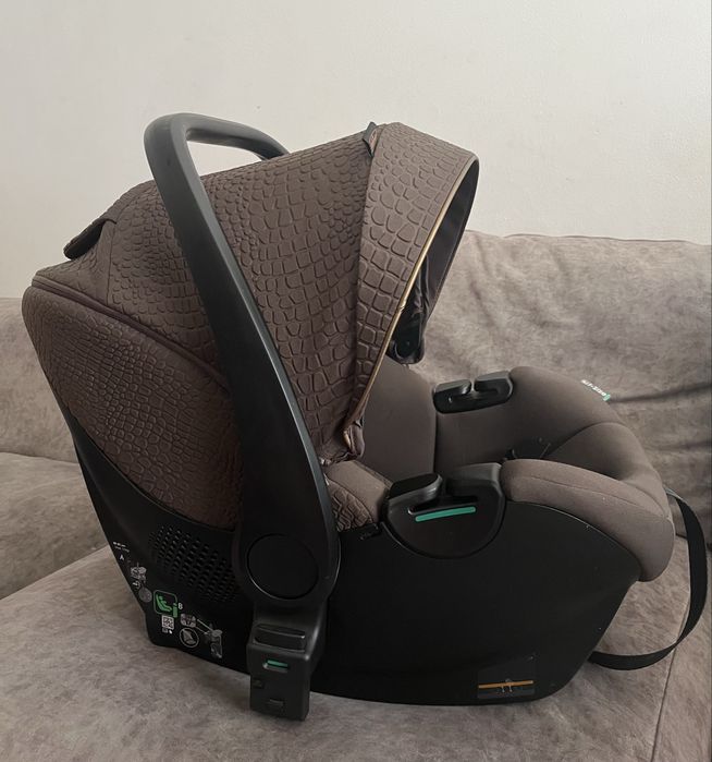 Cadeira auto ovo Chicco para bebé (de recém-nascido até 85 cm)