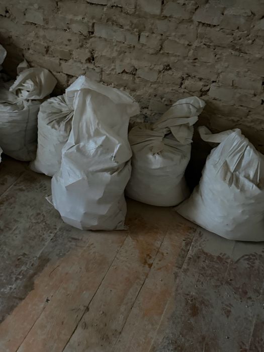 Віддам безкоштовно бой щикатурка