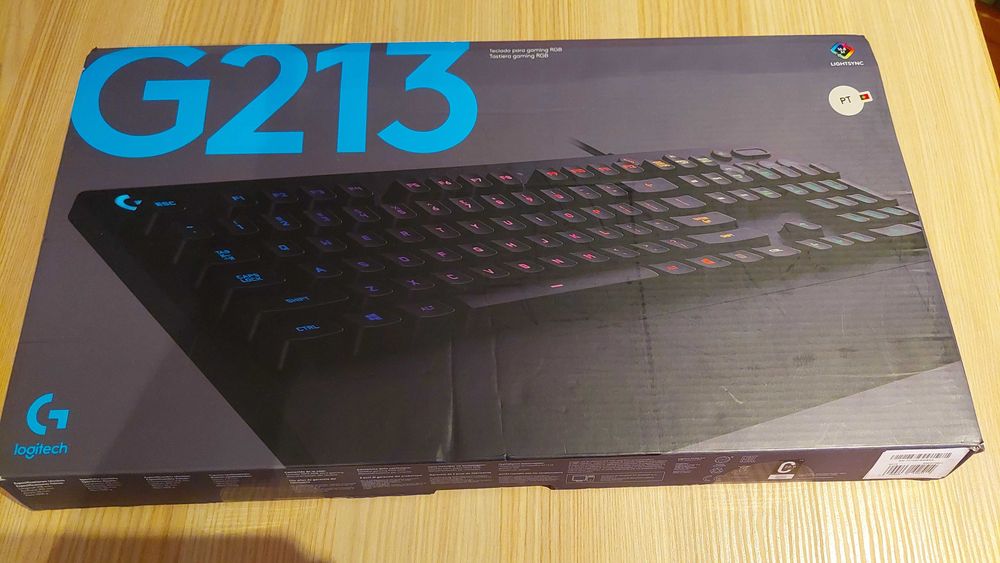 Teclado Logitech G213